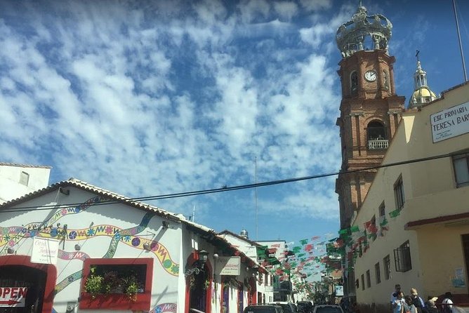 1 to 6 Passengers Vallarta Private City Tour - Conchas Chinas: a 15-minute southern viewpoint