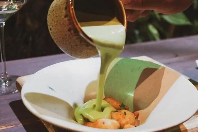 10 Experiences Tour: A Culinary Journey Through Mexico - Dinner theater with Mexico on the screen