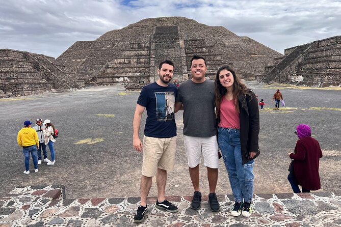 100% Private Tour in Teotihuacán Pyramids from Mexico City - Walking the Avenue of the Dead