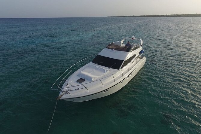 2 Hour Sunset - 47' Azimut, Tulum, Playa del Carmen, Riviera Maya - Mexican food served on the yacht