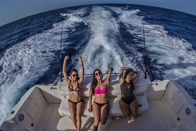 3 Hour Xpu-Ha - 51' Sea Ray Tulum, Playa del Carmen, Riviera Maya - A Crew That Shapes the Experience