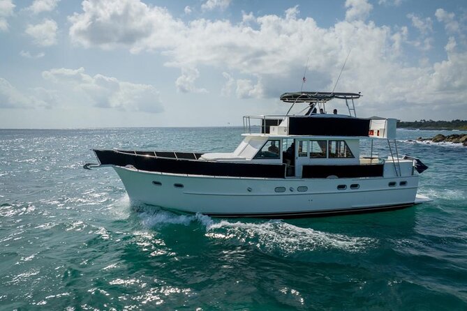 3 Hours - 53' Hatteras - Tulum, Playa Del Carmen, Riviera Maya - A private boat day from Puerto Aventuras