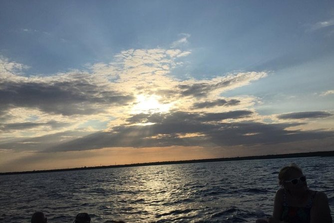 3 Hours - 53' Hatteras - Tulum, Playa Del Carmen, Riviera Maya - Food and drinks: useful inclusions for a group