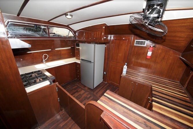 3 Hours - 53' Hatteras - Tulum, Playa Del Carmen, Riviera Maya - Who will get the most from this yacht cruise