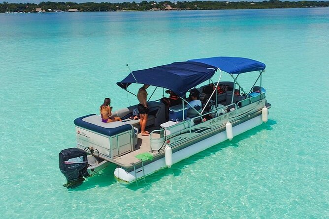 3 hr Pontoon Tour with access to Beach Club and Free Kayaks - Meeting at Casa China Bacalar