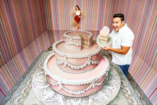 3D Museum of Wonders Admission Ticket - Entering the one-floor gallery in Playa del Carmen