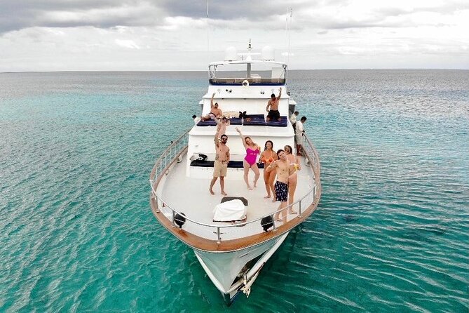 4 Hour - 80' Burger, Tulum, Playa del Carmen, Riviera Maya - Inha Reef brings the water activities