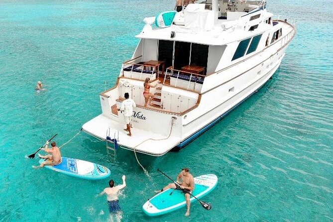4 Hour - 80' Burger, Tulum, Playa del Carmen, Riviera Maya - Cruising the Riviera Maya coast on an 80-foot yacht