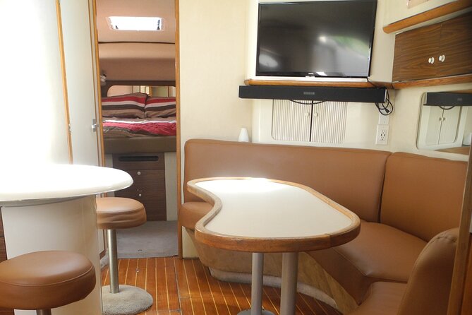 4 hours - Private 48ft Yacht all inclusive in Tulum and Playa del Carmen - Fresh food and a generous drinks setup