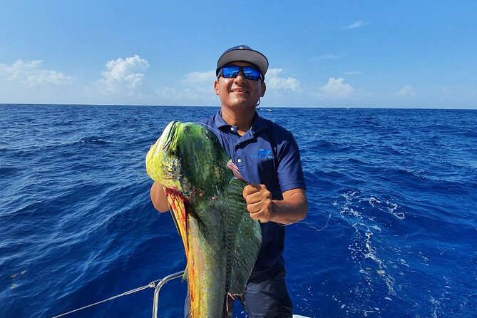 4H Luxury 44' Catamaran All-Inclusive in Tulum & Playa del Carmen - Crew service and the small details that matter