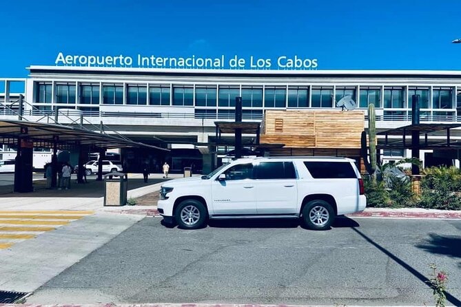 Airport Los Cabos Private Transportation - Finding the driver at Los Cabos Airport