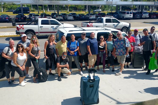 Airport Taxi Service - Meeting your driver at Álvarez International Airport