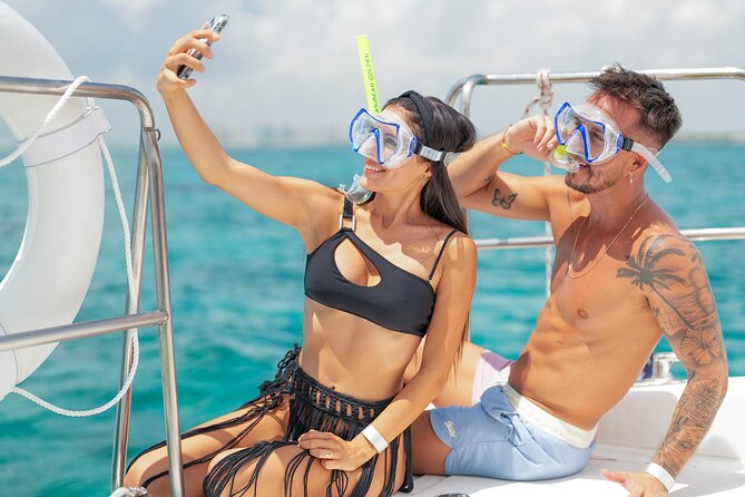 All Inclusive Isla Mujeres Catamaran - The sunset cruise back to Cancun