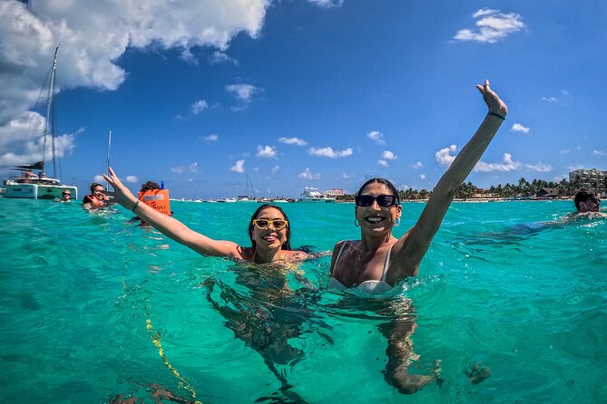 All-Inclusive Isla Mujeres Catamaran with Free Transportation - Buffet lunch and beach time on Isla Mujeres