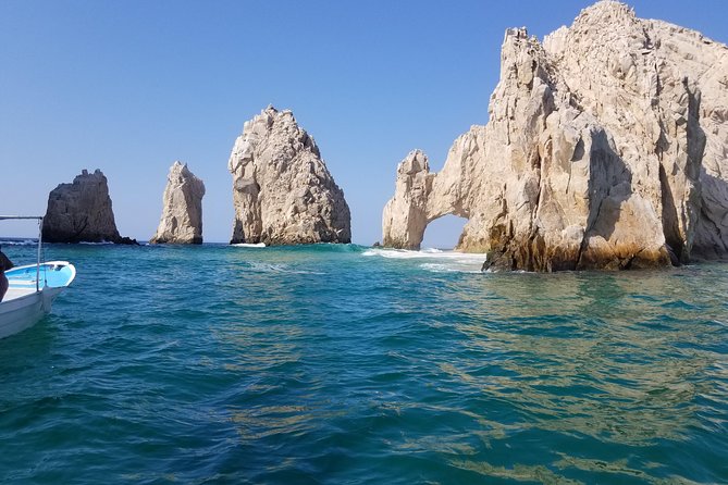 Arch Tour with Amazing Captain in Cabo San Lucas - Lover’s Beach and Divorce Beach