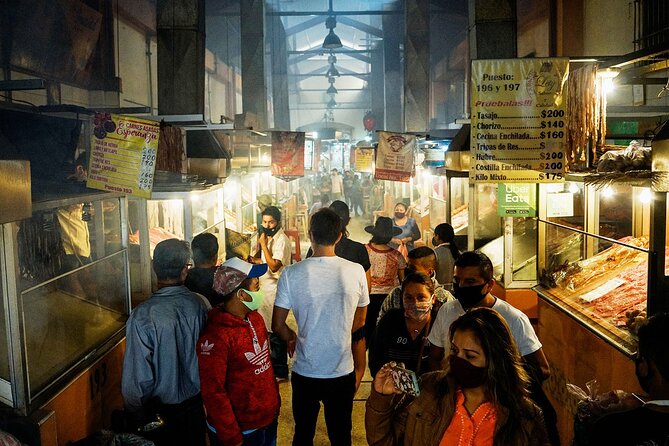 AUTHENTIC OAXACA CULTURAL FOOD TOUR, eat like a local. - Mercado 20 de Noviembre and Smoke Alley flavors