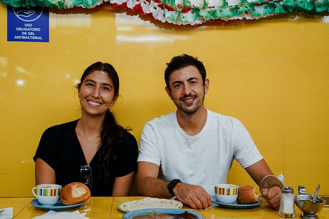 AUTHENTIC OAXACA CULTURAL FOOD TOUR, eat like a local. - What the guides add to the experience