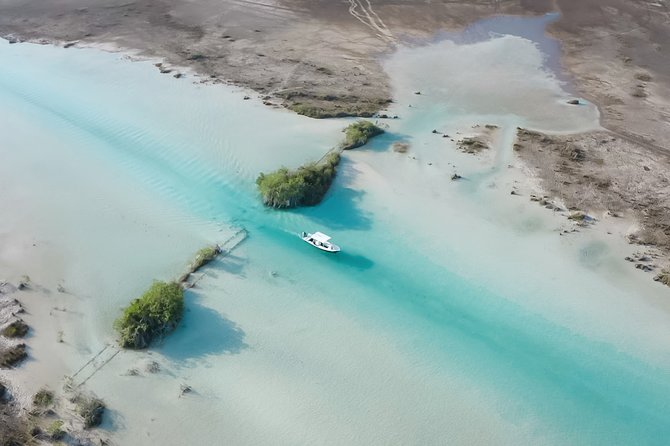 Bacalar Boat Tour and Visit to Cenotes - Why Bacalar Looks Different From a Boat