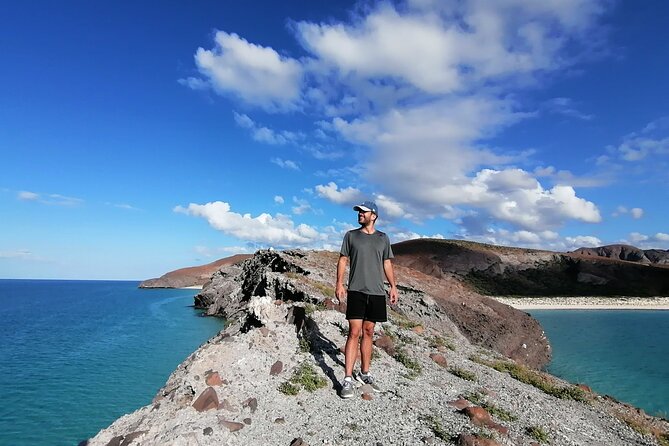 Balandra & Tecolote: hike, kayak and snorkel in paradise - Arriving at Tecolote Beach for lunch
