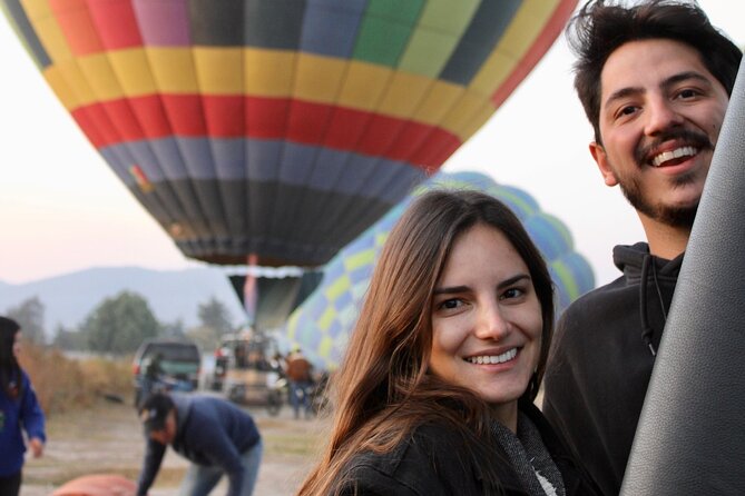 Balloon Flight and Teotihuacan Tour w/Breakfast from Mexico City - Obsidian, textiles, and a short tasting
