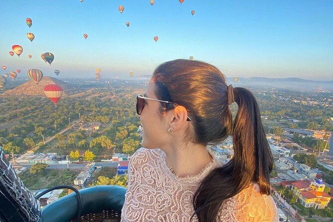 Balloon flight + pick up in CDMX + Breakfast in Cave + Pyramids - Toast, certificate, and landing routine