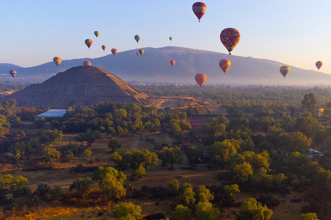Balloon flight + pick up in CDMX + Breakfast in Cave + Teotihuacan - The 4:30 a.m. pickup from Mexico City