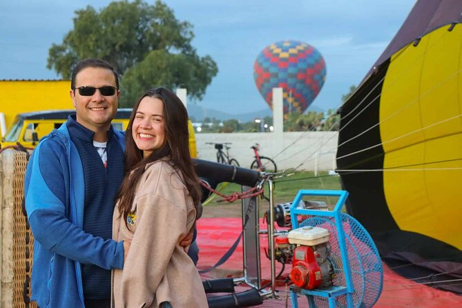Balloon flight Teotihuacan, Breakfast in a cave Pick up in CDMX - Setting out from Mexico City at 6:30 am
