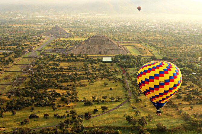 Balloon Flight with Breakfast in a Natural Cave and Transportation from CDMX - Obsidian, Maguey, and Local Drinks