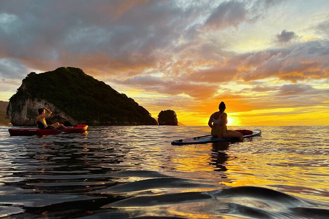 Bioluminescence by kayak or SUP to Los Arcos Puerto Vallarta - When the water begins to glow