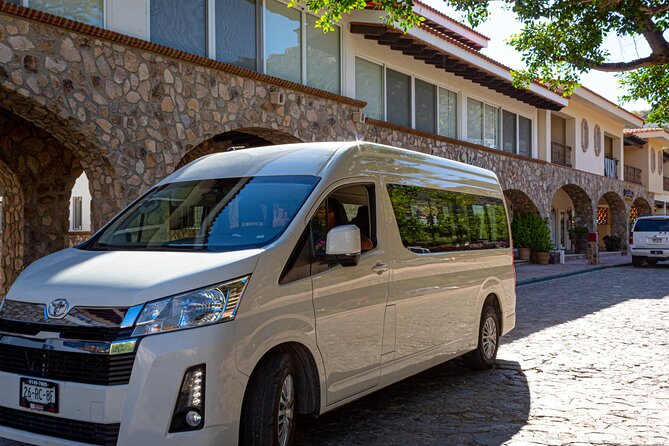 Cabo Airport Transportation - Reaching San Jose del Cabo and Cabo San Lucas