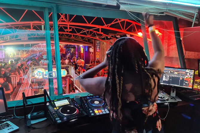 Cabo Bar Crawl - The BEST Bar and Clubs in Cabo - Crush Nightspot: where the party starts