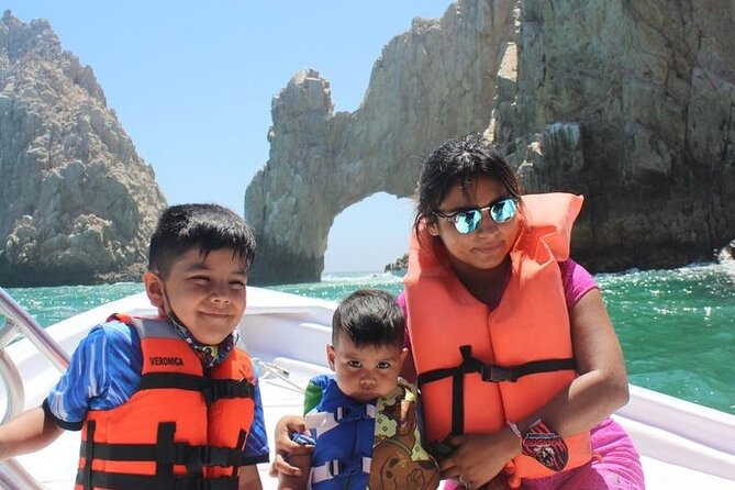 Cabo Boat Ride to El Arco & Lover’s Beach with Swimming - Sea lions, Pirate’s Cave, and Pelican Rock