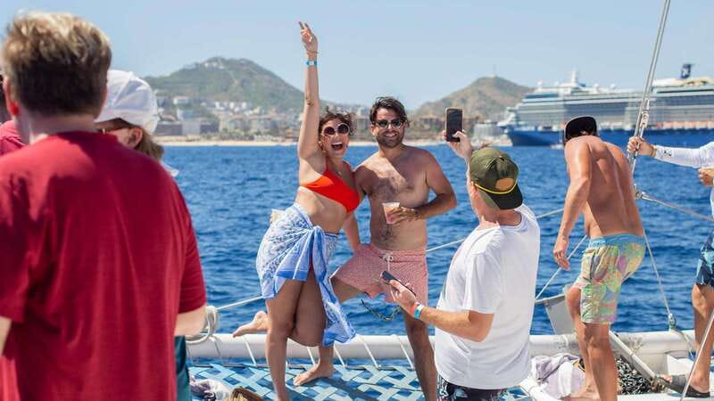 Cabo San Lucas: 4-Hour Snorkeling Cruise with Open Bar - Meeting Cabo’s Arch, Lover’s Beach, and sea lions