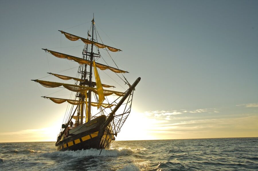 Cabo San Lucas: Sunset Pirate Ship Cruise with Dinner Show - Thirty minutes of pirate theater