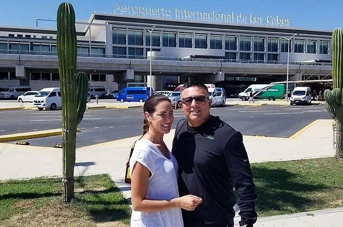 CABOAirport PRIVATE CAR To Cabo Resorts AREA up To 3 pax One Way - Resort coverage is the most important booking check