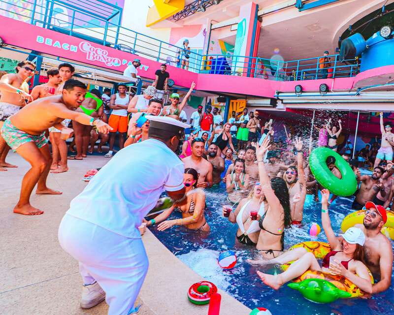 Cancún: Coco Bongo Beach Party Experience - Arriving at the Coco Bongo beach venue