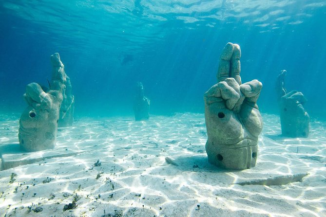 Cancun Half-Day Sailing Catamaran Cruise to Isla Mujeres - A short visit to Isla Mujeres