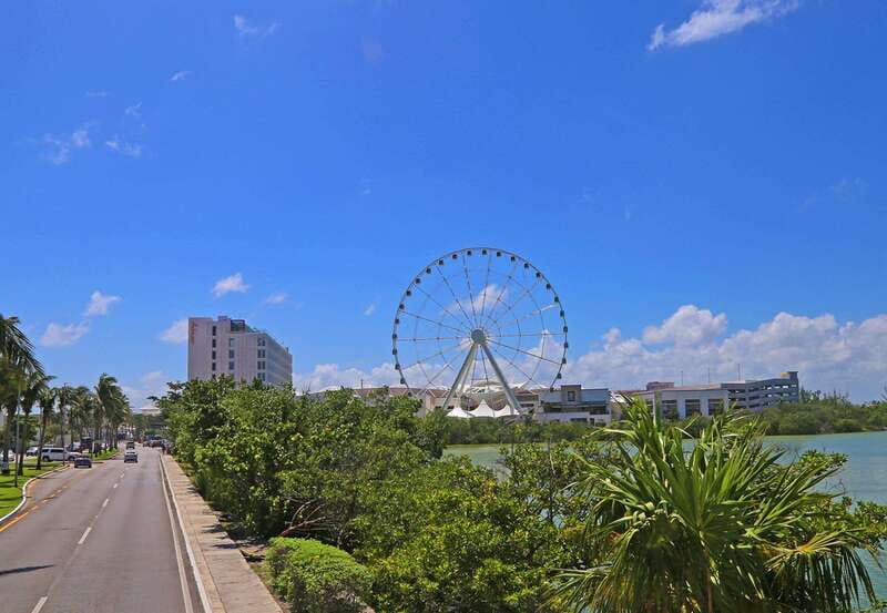 Cancun: Hop-On-Hop-Off Sightseeing Bus Tour - Two sides of Cancun from one bus