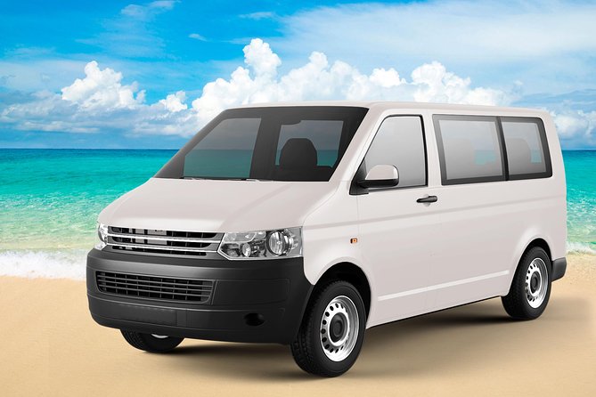 Cancun Hotel to Airport Shuttle Transportation - What the Shared Shuttle Means for Your Flight