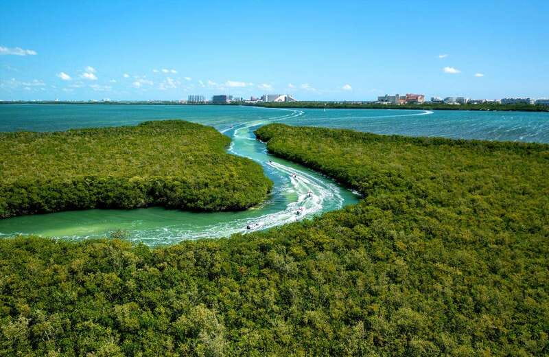 Cancun: Jungle Tour Adventure with Speedboat and Snorkeling - Driving through the Nichupté Lagoon