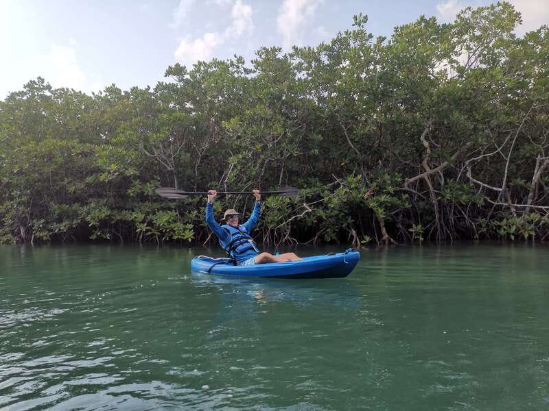 Cancun: Kayaking Tour in Nichupte Lagoon - Following the mangrove channels