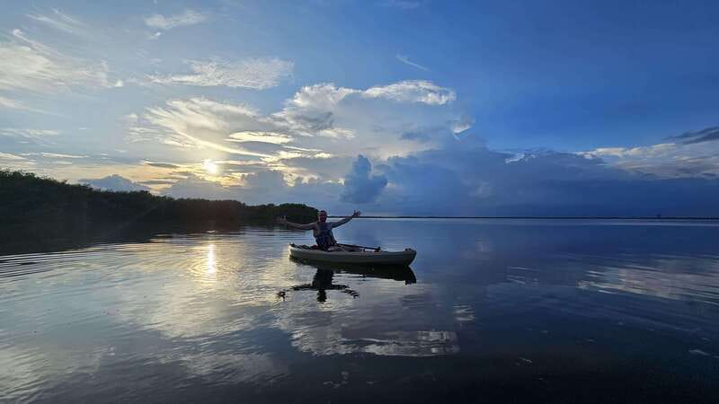Cancun: Kayaking Tour in Nichupte Lagoon - Choosing morning, midday, or sunset