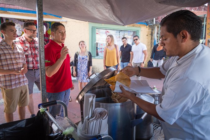 Cancun Street Food Tour with Food Stalls, Local Market and Murals - Mercado 23: shopping, produce, and a look at local routines
