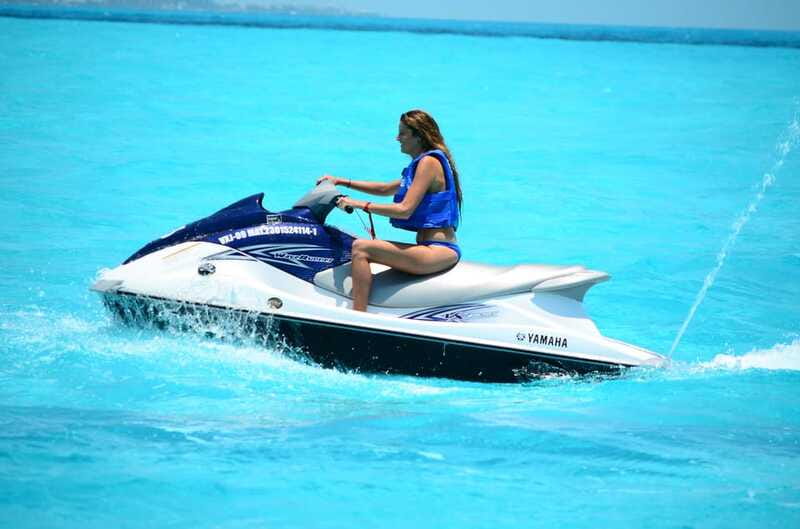 Cancun: Waverunner in Nichupte Lagoon - Safety, age, and who should skip it