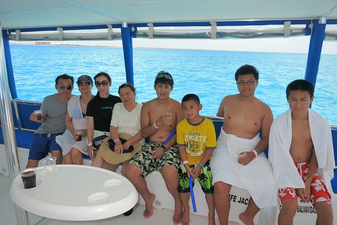 Catamaran Tour to Isla Mujeres all Included - The return sail and final party