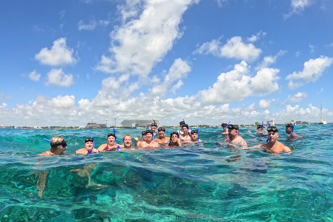 Catamaran with Snorkeling and North Beach, Isla Mujeres - The open bar begins after snorkeling