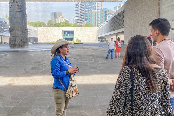 Chapultepec Castle & Anthropology Museum Tour - Crossing Chapultepec Park to the castle