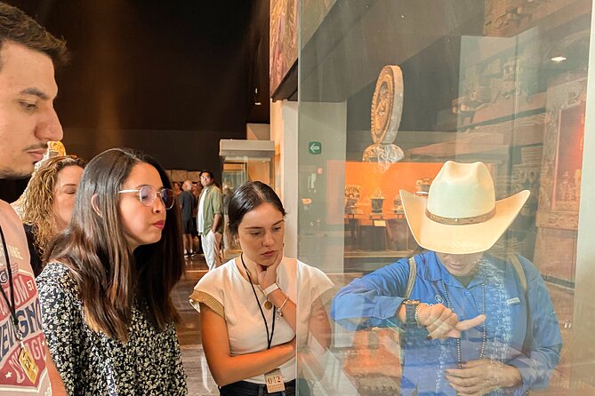 Chapultepec Castle & Anthropology Museum Tour - Inside Chapultepec Castle’s 12 halls