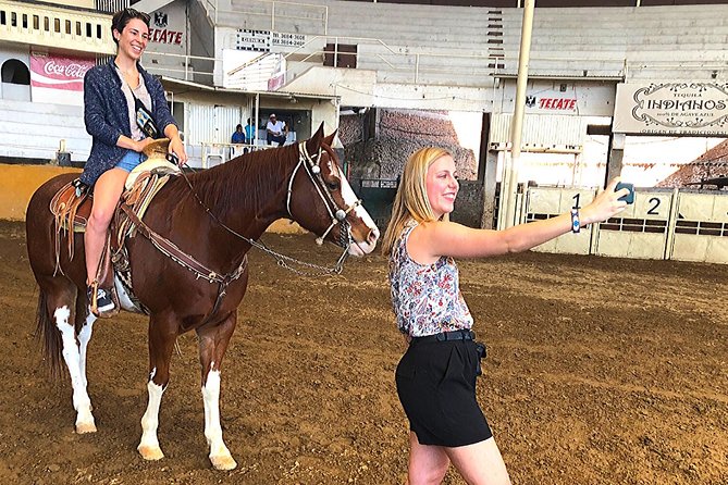 Charreria heritage tour be a charro for a day - Learning to handle the lasso