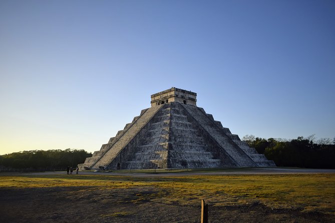 Chichen-itza & Cenote Private Tour - Seeing Chichen Itza with a guide who can explain it
